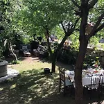 La Casa De La Abuela Victoria アルカデ