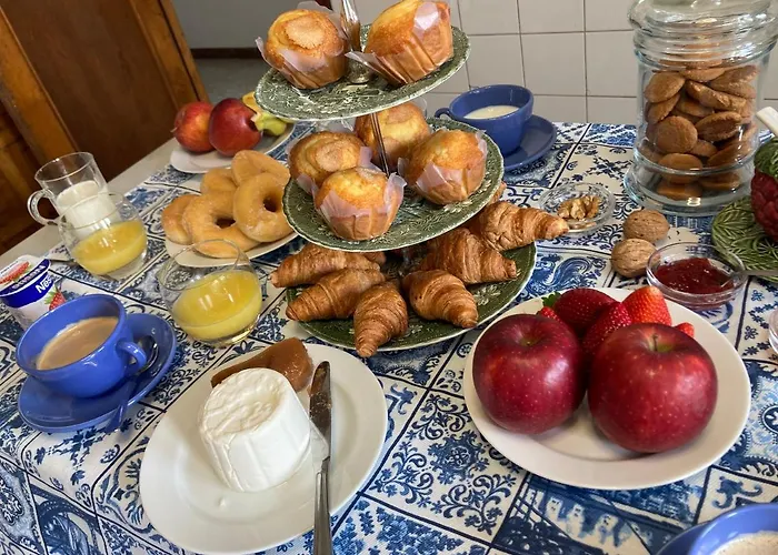 La Casa De La Abuela Victoria * 阿卡德